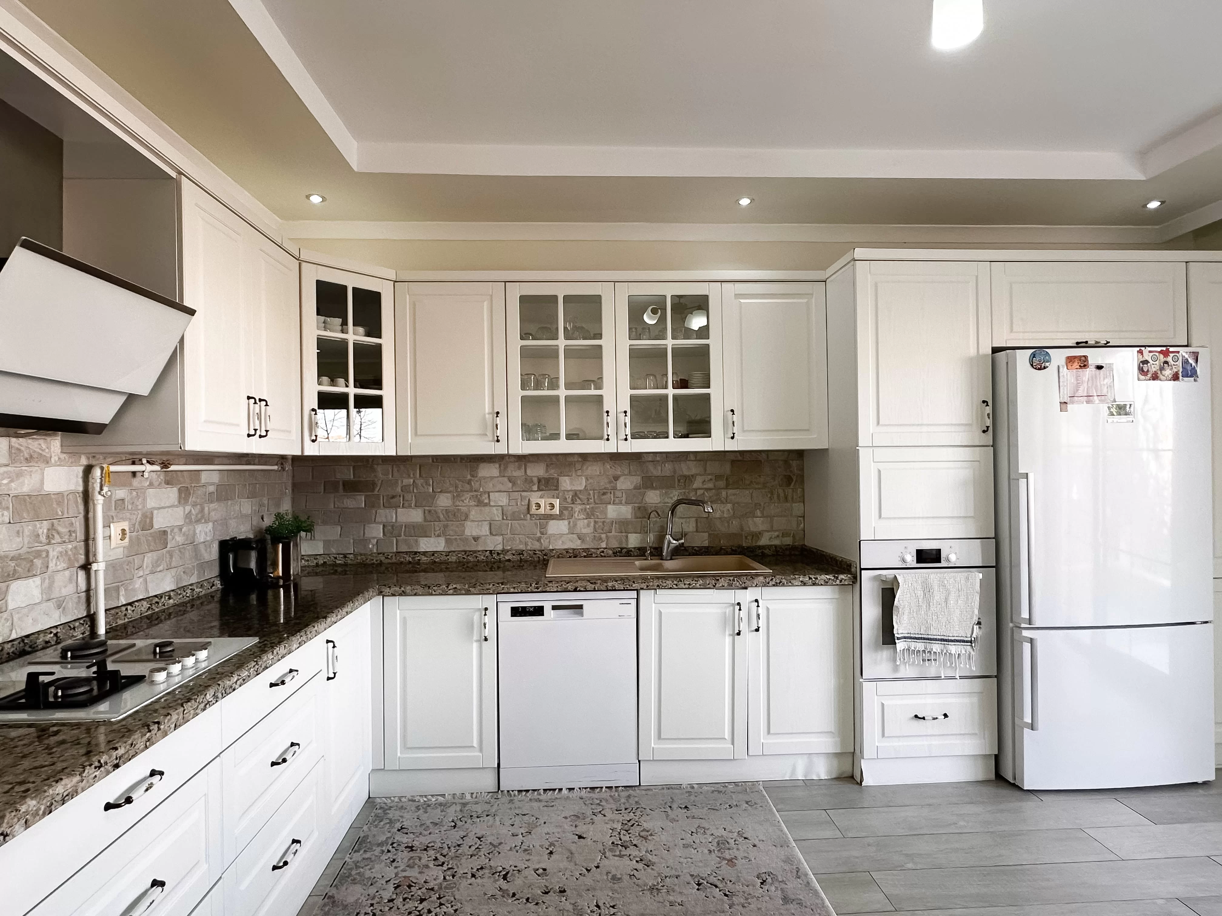 VİLLA TADINDA 4+2 SATILIK MÜSTAKİL EV