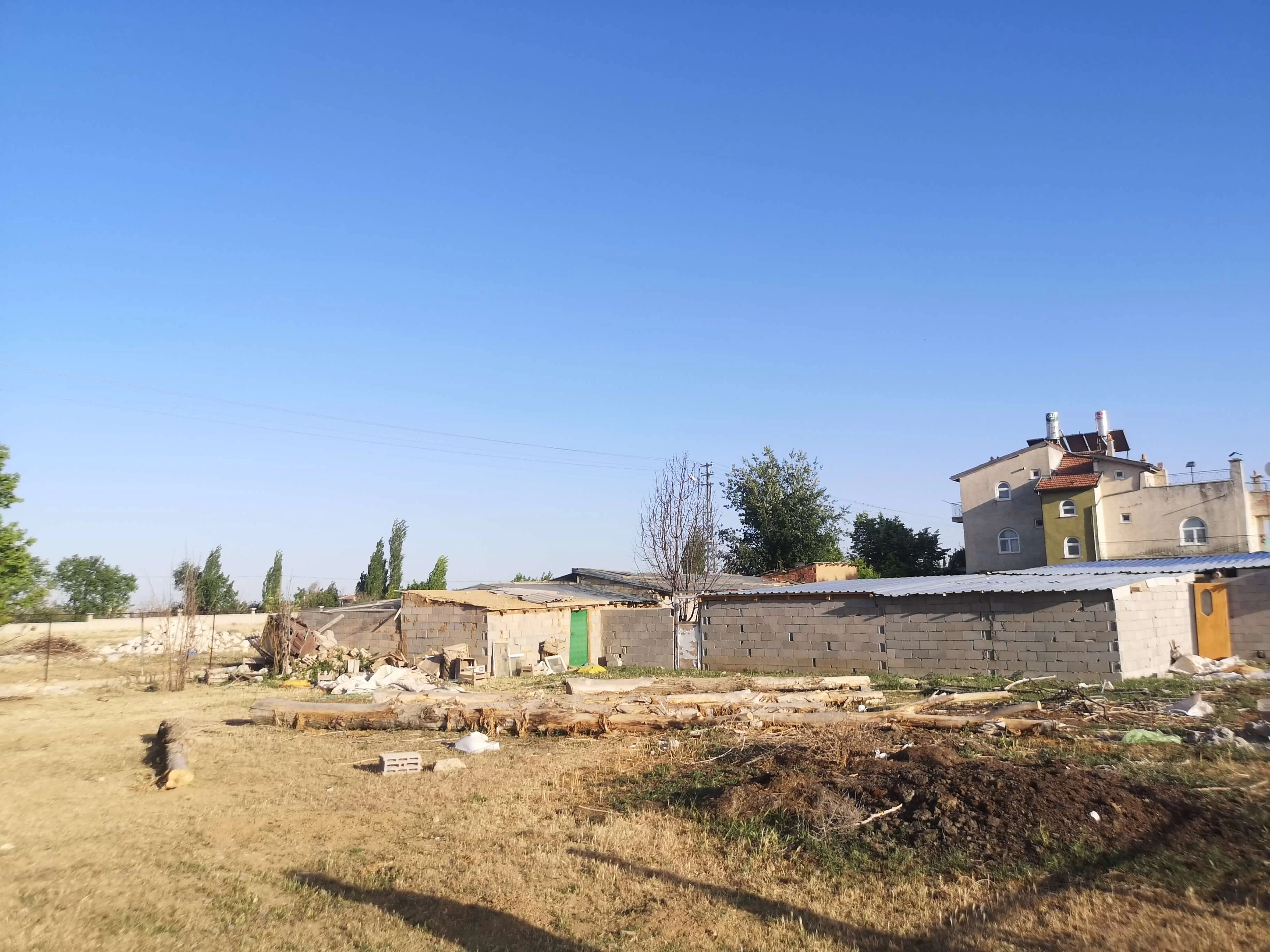 FATİH MAH.de SATILIK ARAZİ VE 2 KATLI BİNA