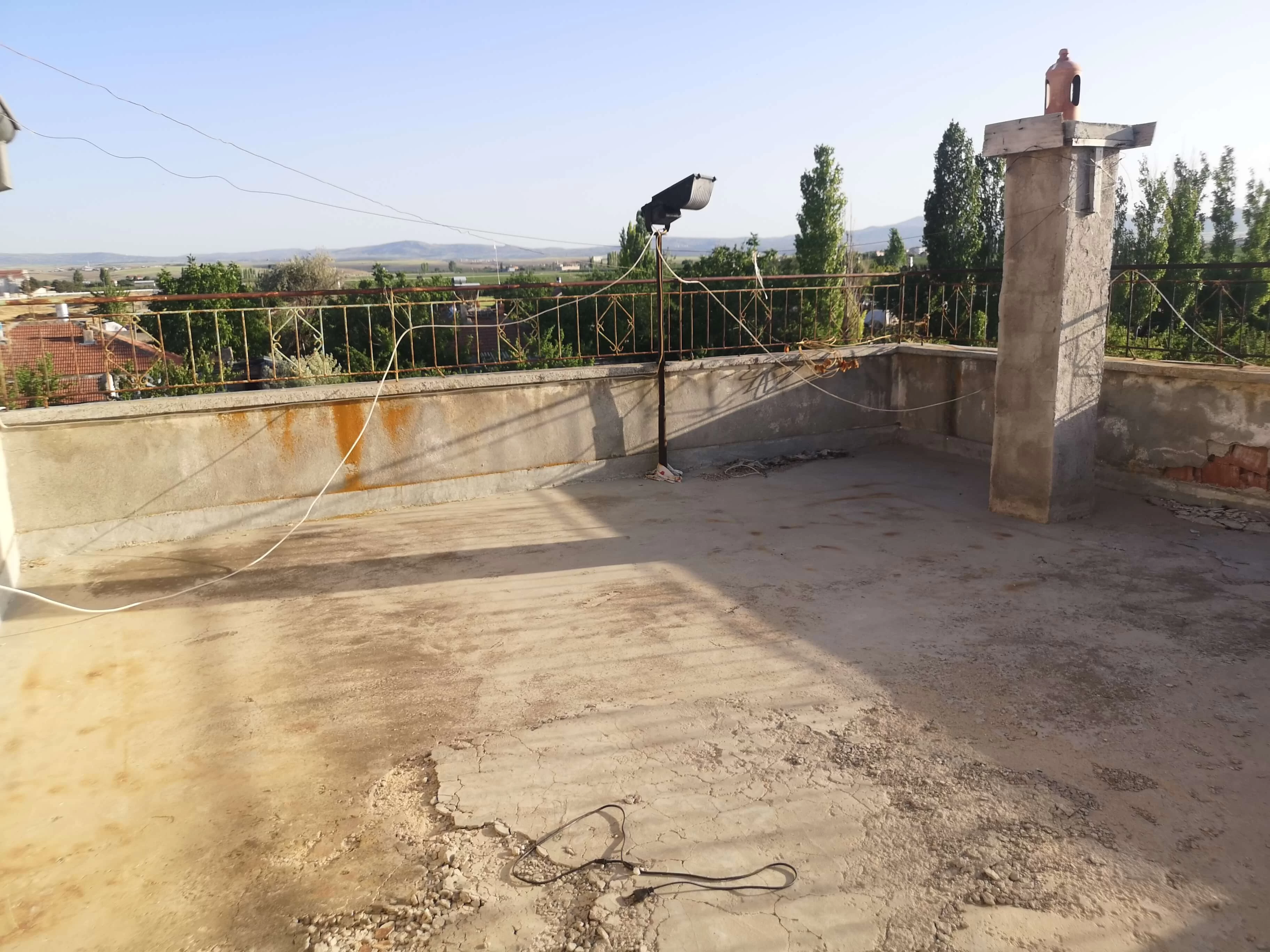 FATİH MAH.de SATILIK ARAZİ VE 2 KATLI BİNA