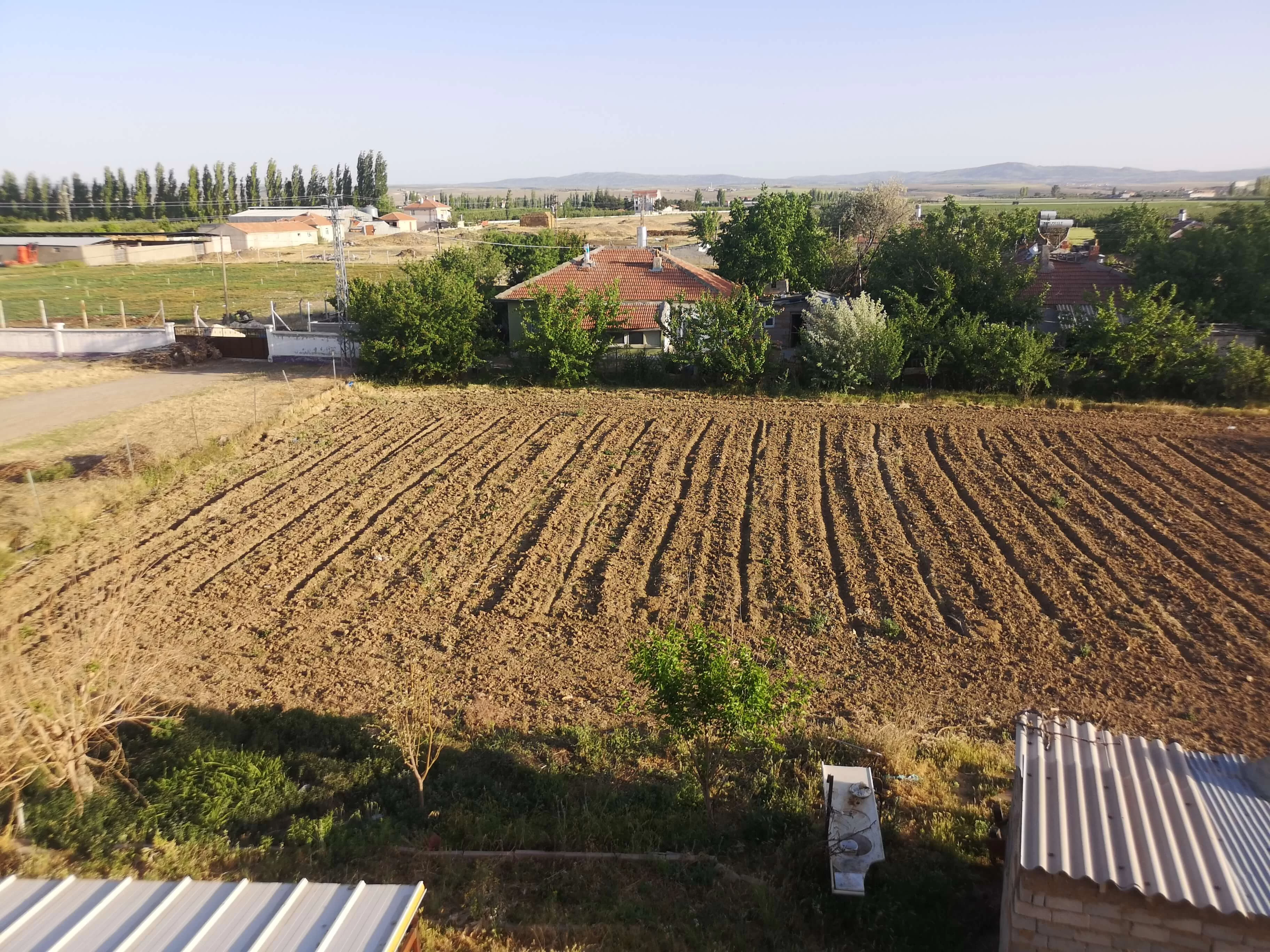 FATİH MAH.de SATILIK ARAZİ VE 2 KATLI BİNA