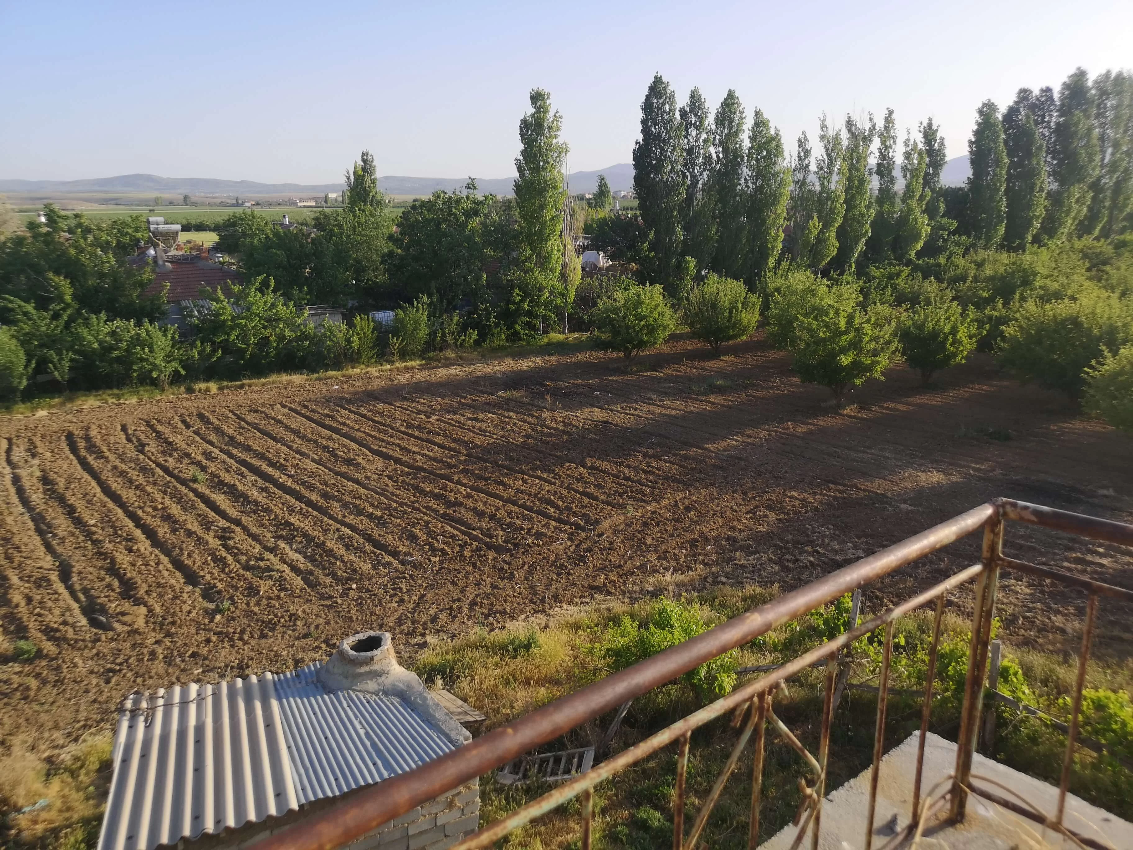 FATİH MAH.de SATILIK ARAZİ VE 2 KATLI BİNA