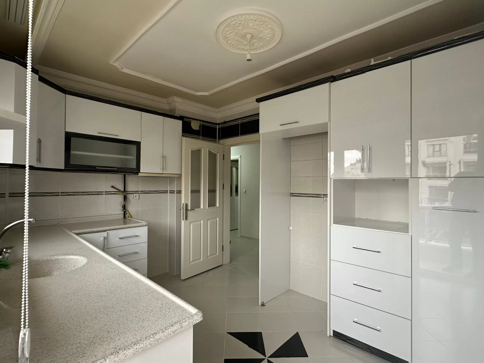 ÇELTEK MAH.de ARA KAT 3+1 SATILIK DAİRE