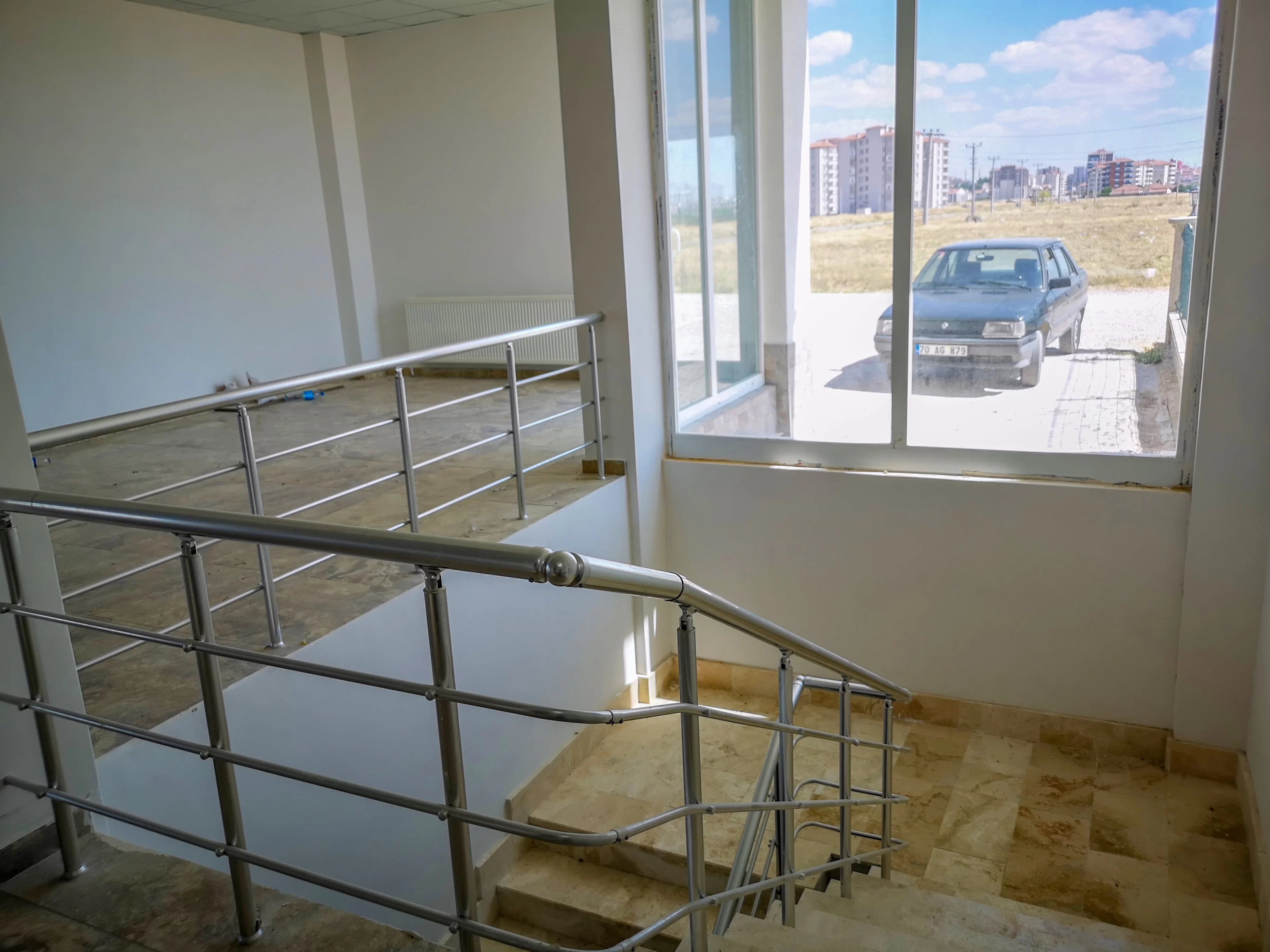 YENİŞEHİR MAH.de 705 m² KİRALIK DÜKKAN & MAĞAZA