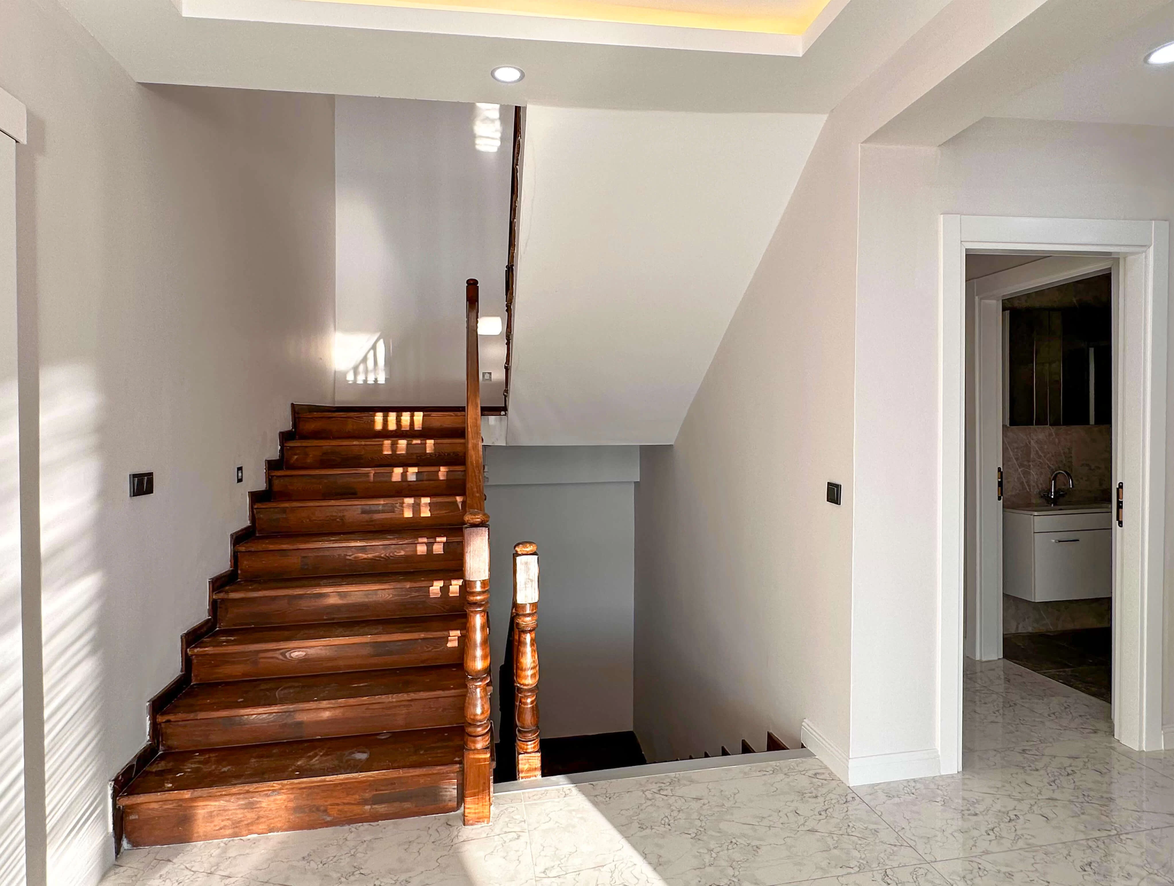 PİRİREİS VADİSİNDE SATILIK VİLLA