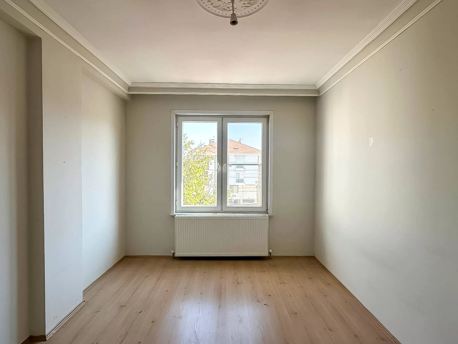 ÇELTEK MAH.de 3+1 SATILIK DAİRE