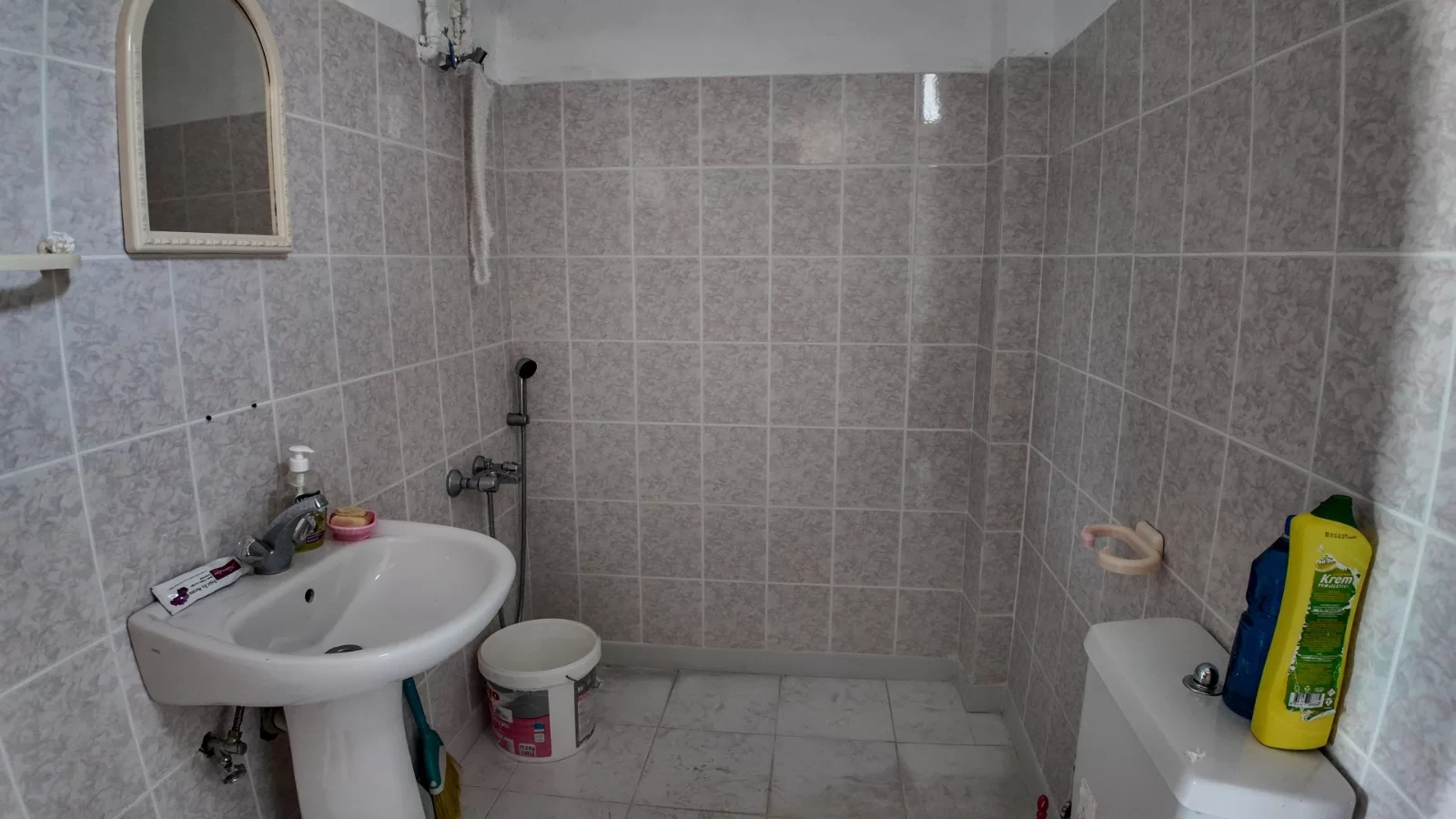 MAVİ KENT'te DOĞAYLA İÇ İÇE DENİZ MANZARALI SATILIK YAZLIK