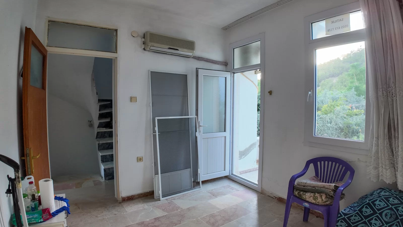 MAVİ KENT'te DOĞAYLA İÇ İÇE DENİZ MANZARALI SATILIK YAZLIK