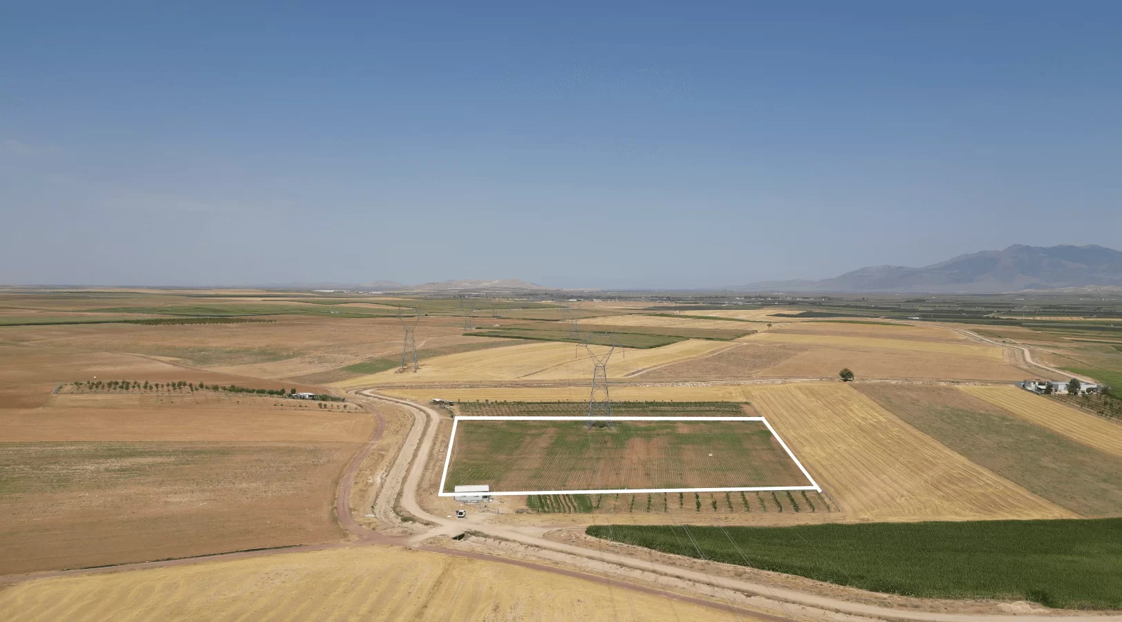 ESENTEPE'ye YAKIN KONUMDA SATILIK TARLA