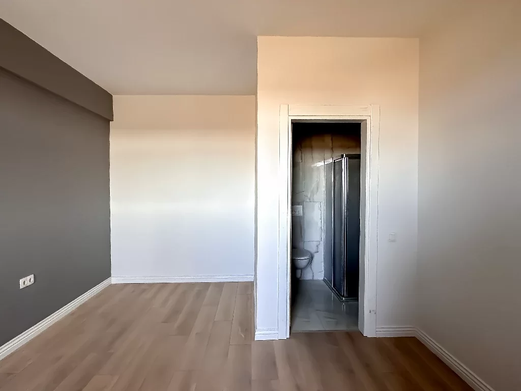 YENİŞEHİR MAH.de ÖZEL TERASLI 4+1 SATILIK DAİRE