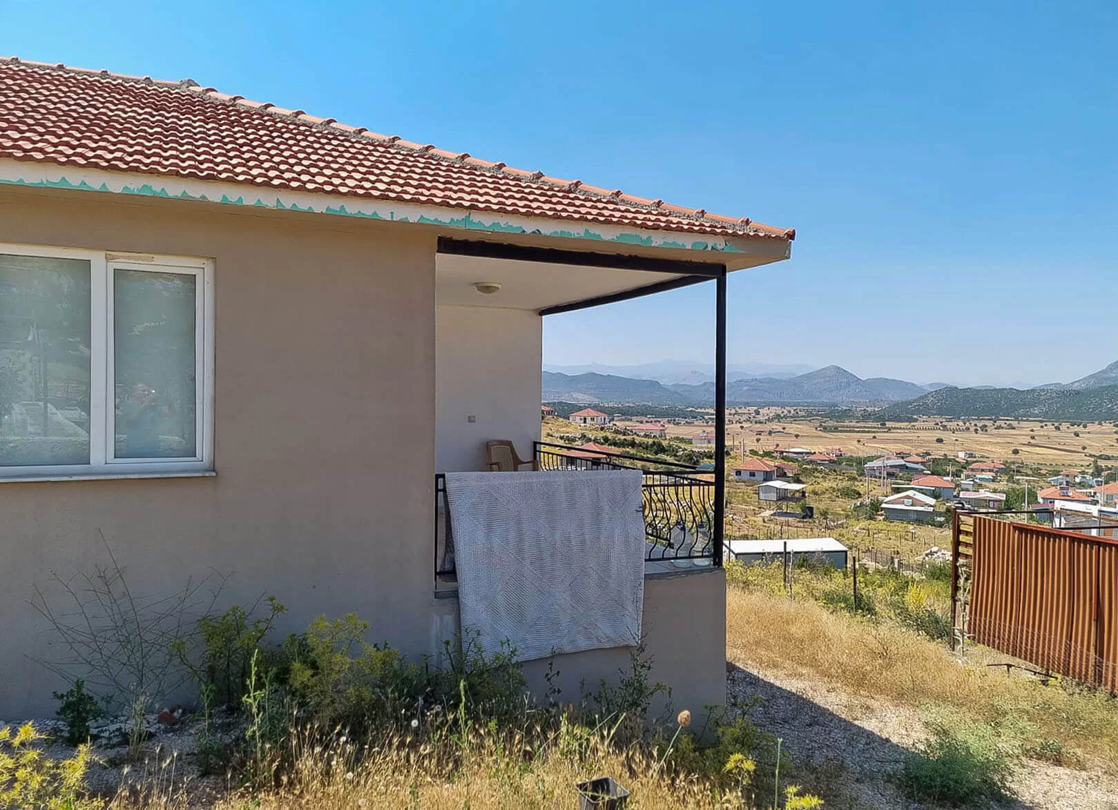 DÖŞEMEALTI DAĞBELİNDE SATILIK MÜSTAKİL EV