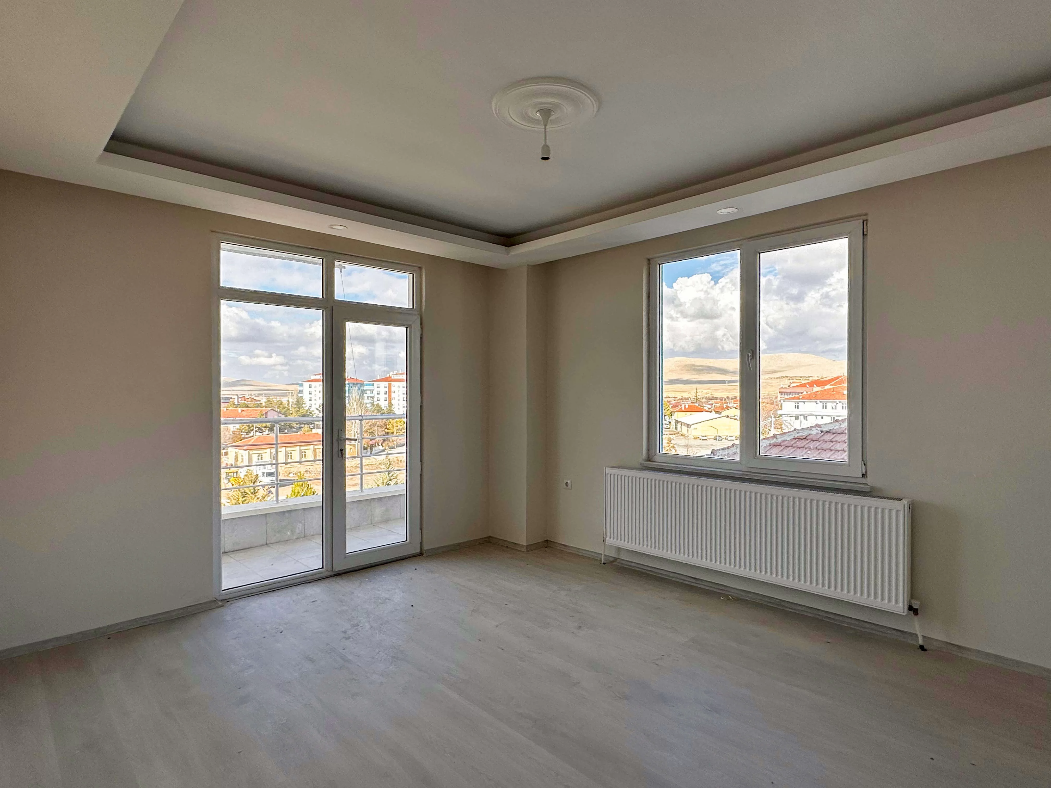 AYRANCI MERKEZDE 3+1 SATILIK DAİRE
