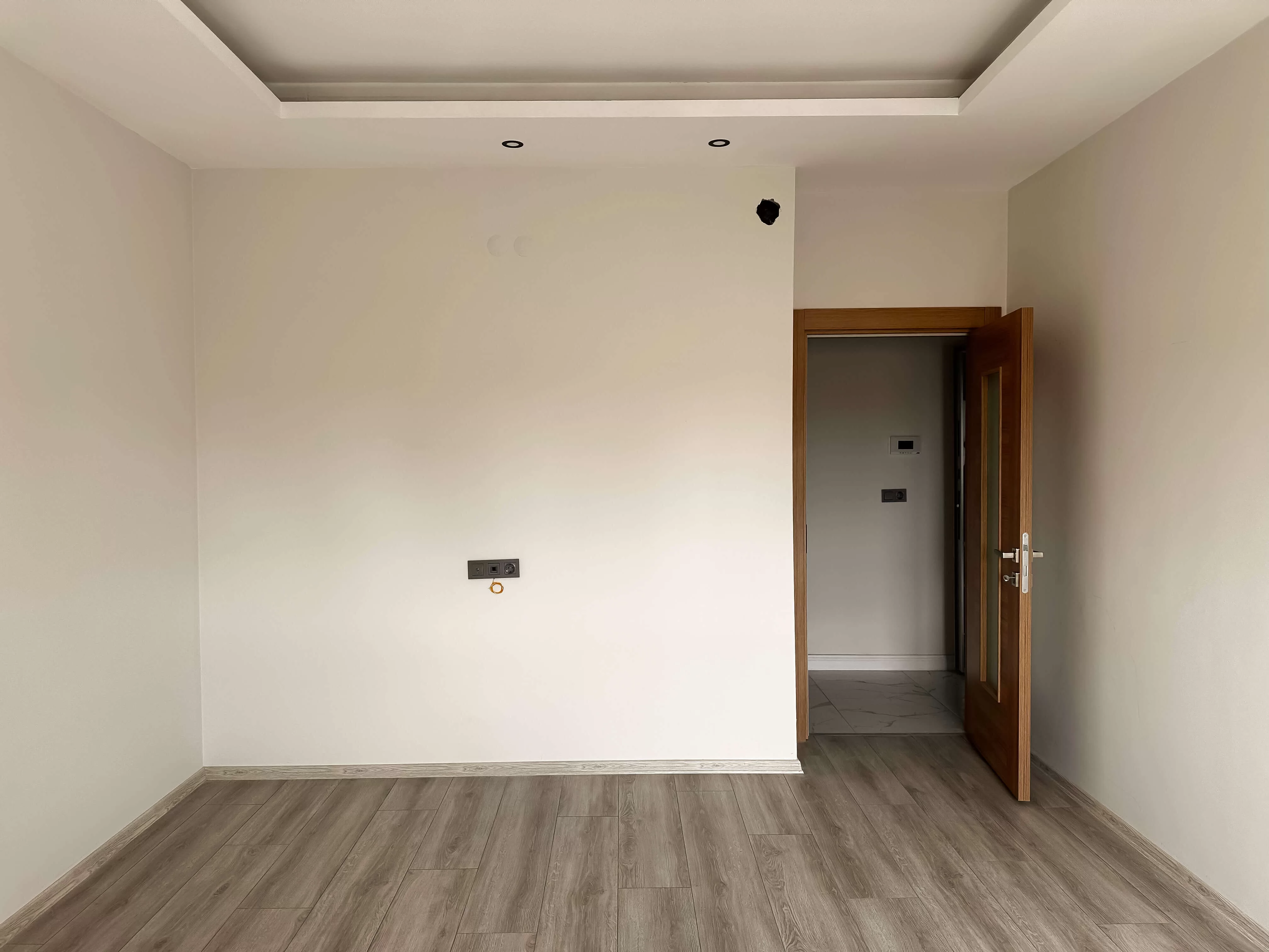 SÜMER MAH de MÜSTAKİL GARAJLI 3+1 SATILIK DAİRE