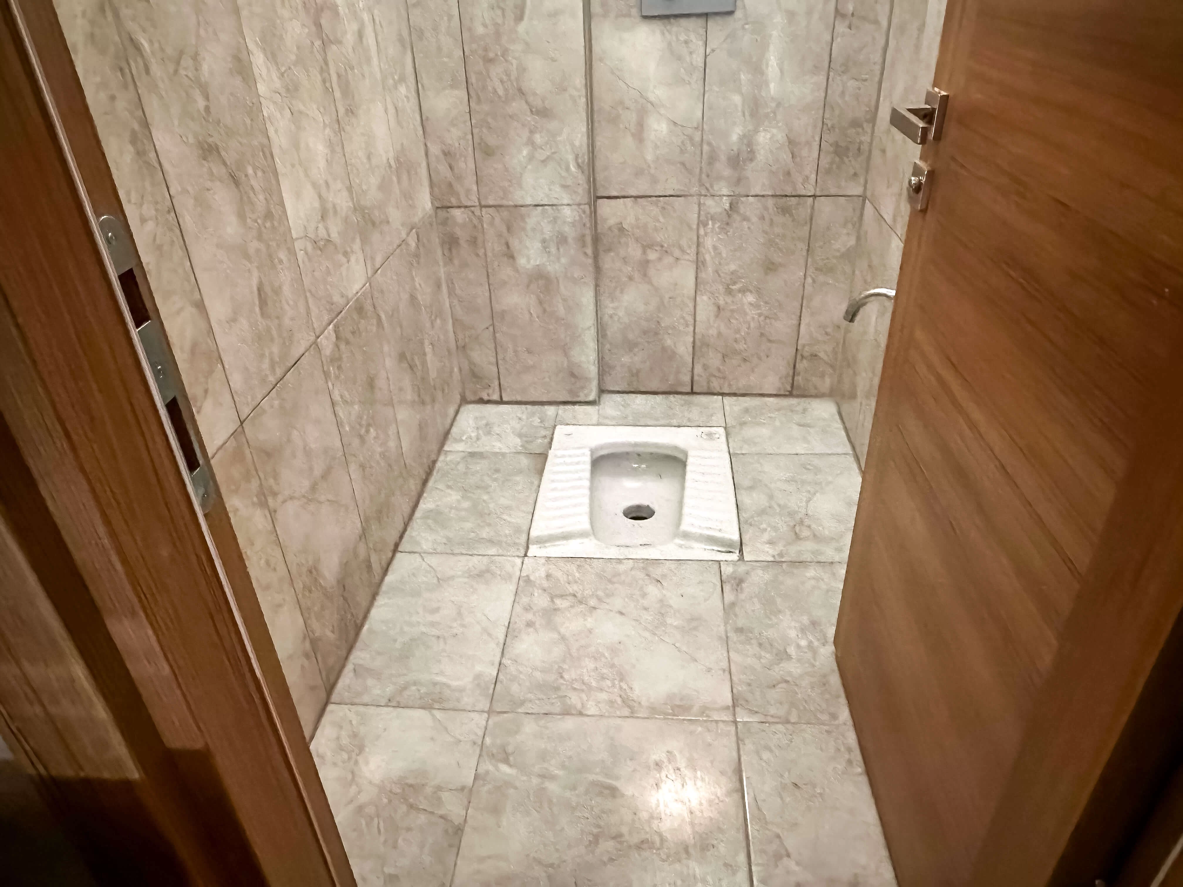 SÜMER MAH de MÜSTAKİL GARAJLI 3+1 SATILIK DAİRE