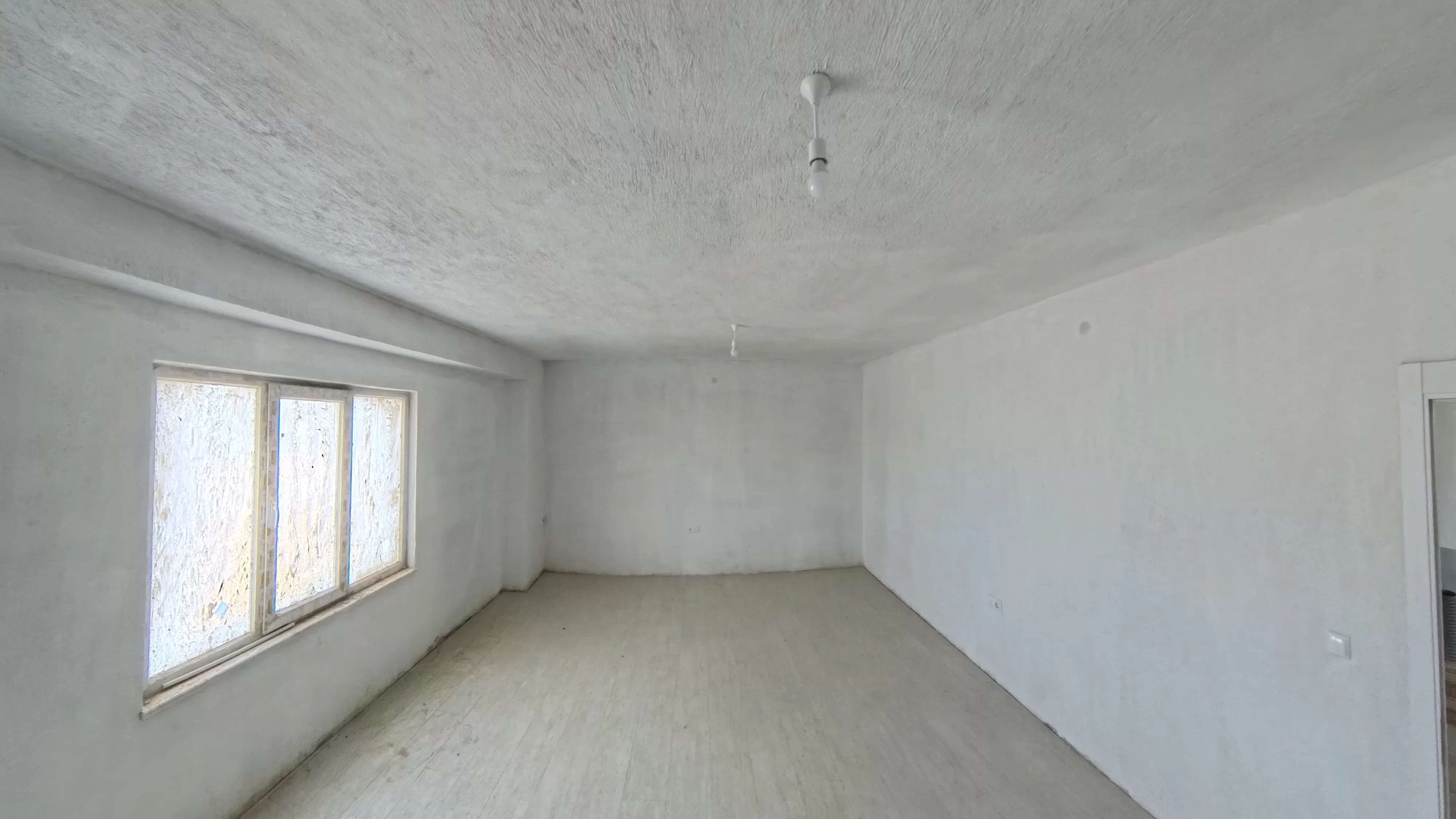 ORGANİZE SANAYİ BÖLGESİ’NDE 3.000 M² KAPALI ALANLI KİRALIK FABRİKA