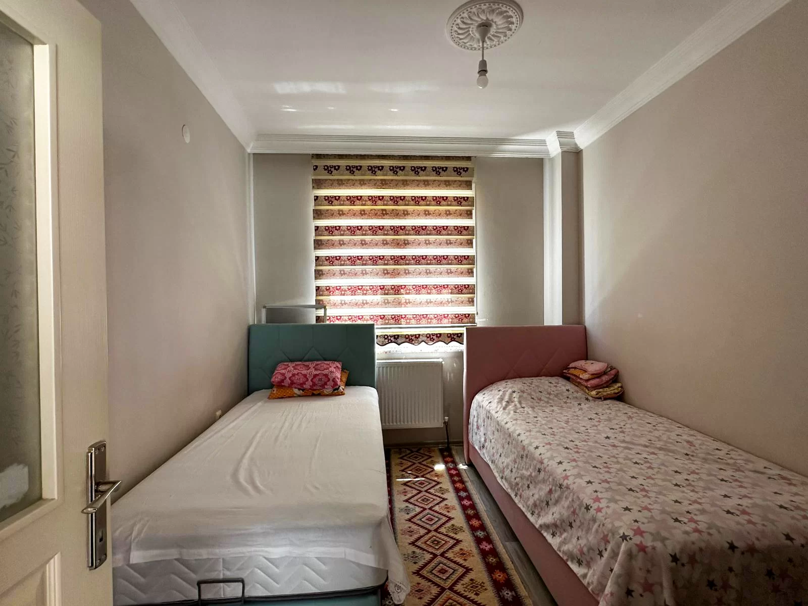 CEDİT MAH.de MÜSTAKİL GARAJI 2+1 SATILIK DAİRE
