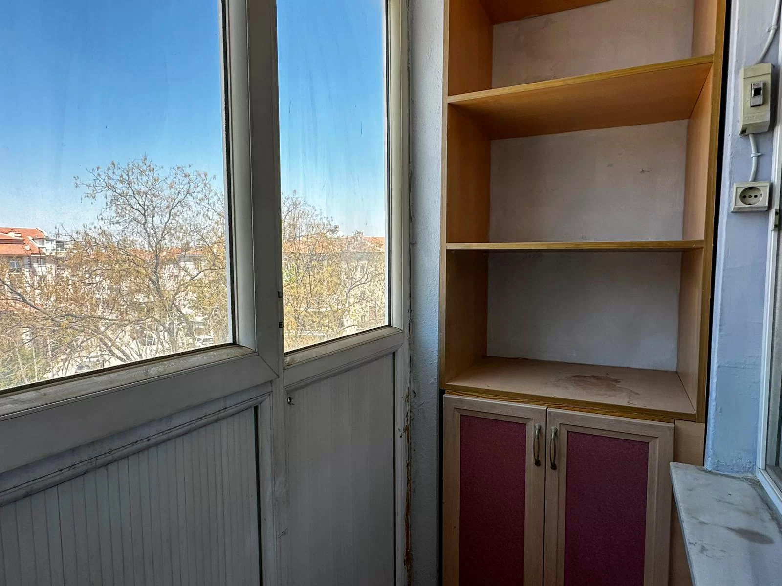 ALİŞAHANE MAH.de ARA KAT SATILIK DAİRE