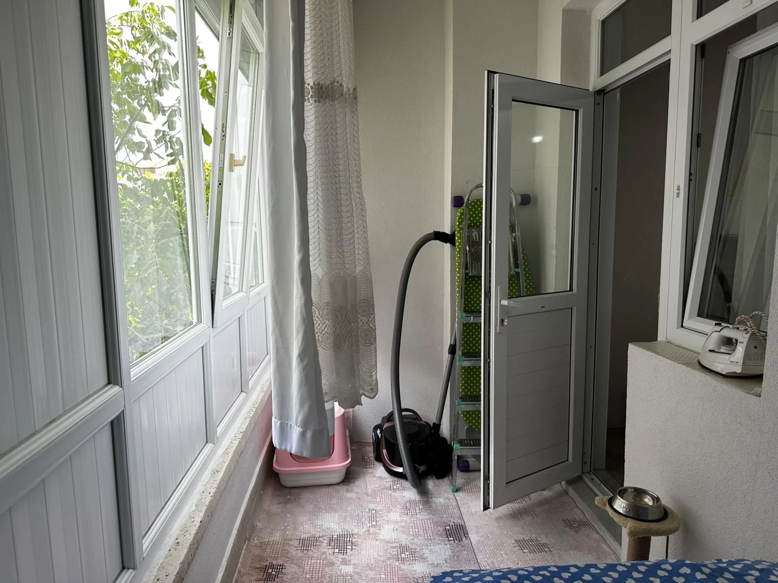 Hisar Mah'de 3 Katlı Komple Satılık Bina