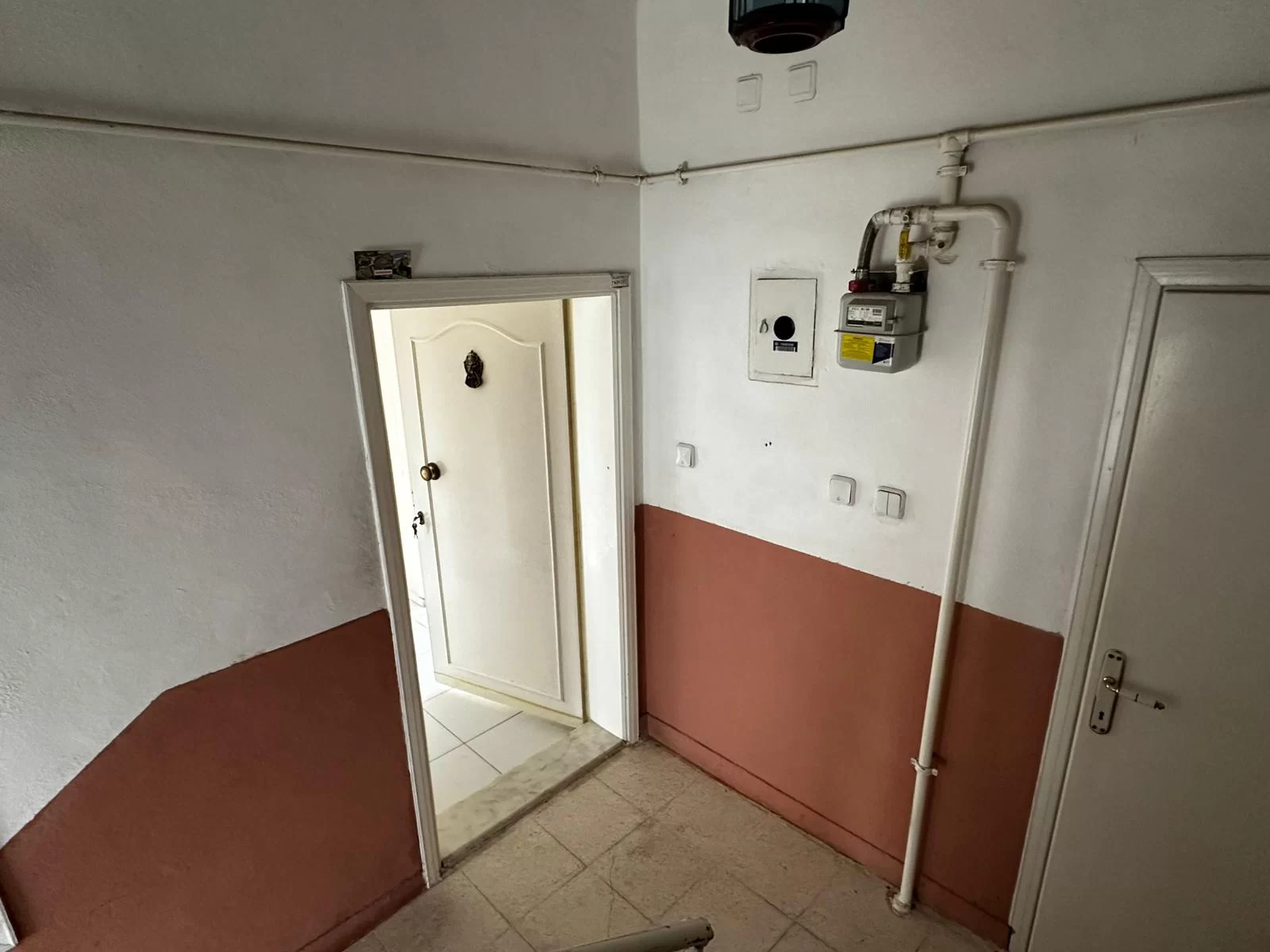 PİRİREİS MAHALLESİN'de 2+1 SATILIK DAİRE