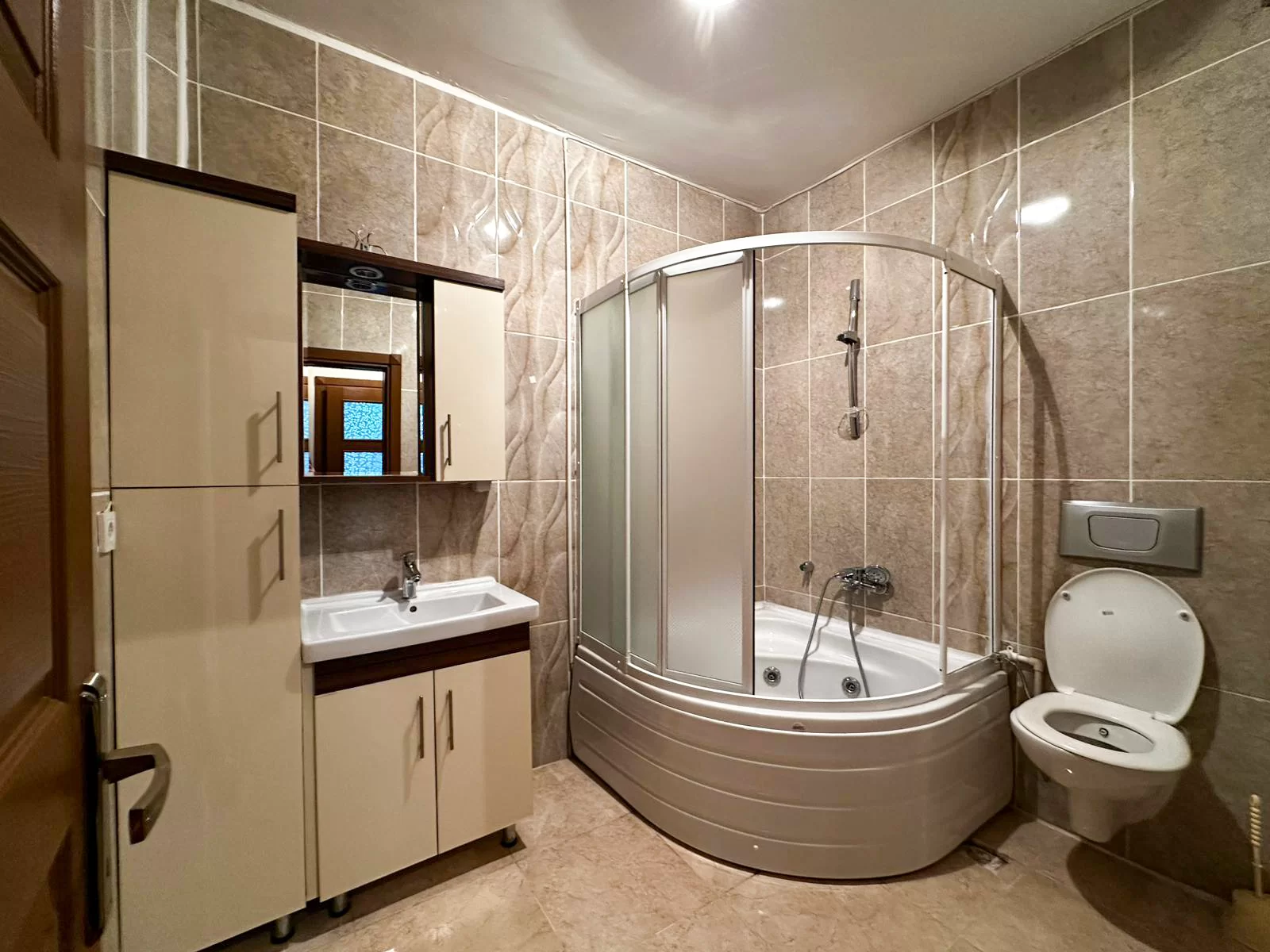 LEBLEBİCİLER KAVŞAĞINDA 3+1 ARA KAT SATILIK DAİRE